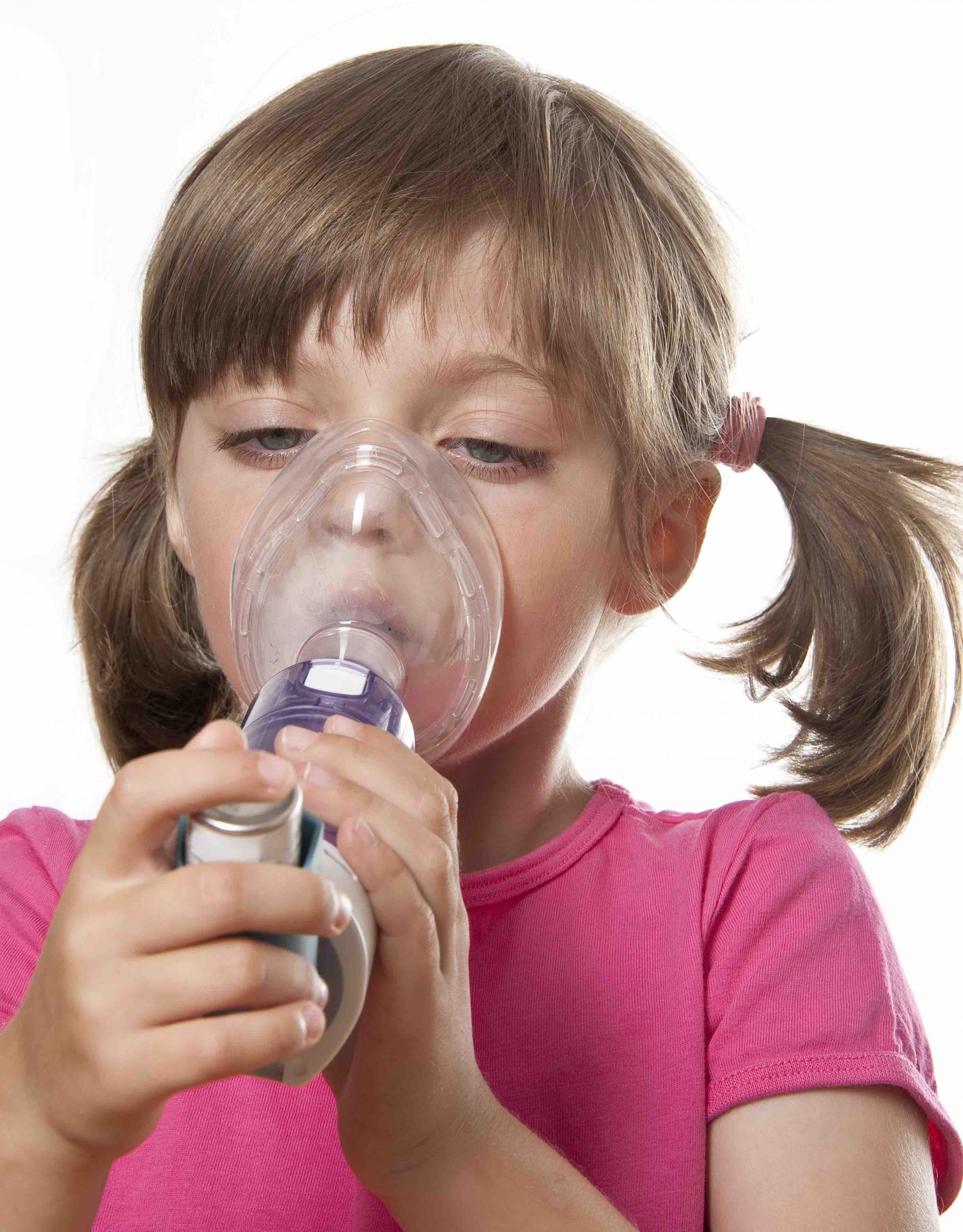 Paciente con asma infantil, causas y diagnóstico